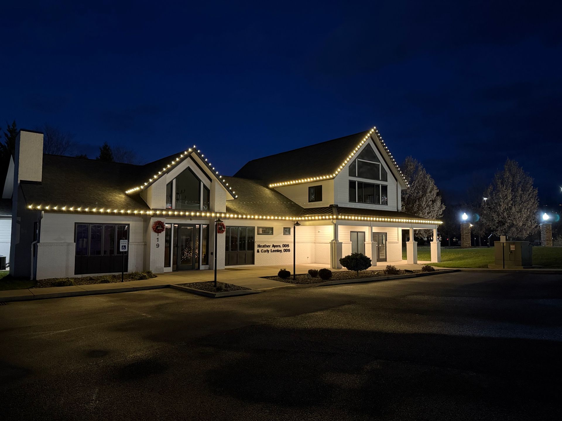 Commercial building with warm white roofline