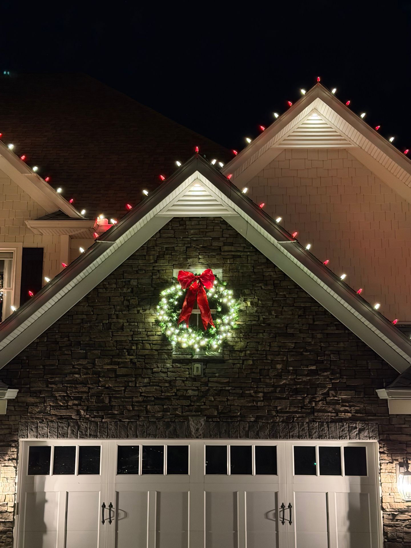 Illuminated wreath on stone