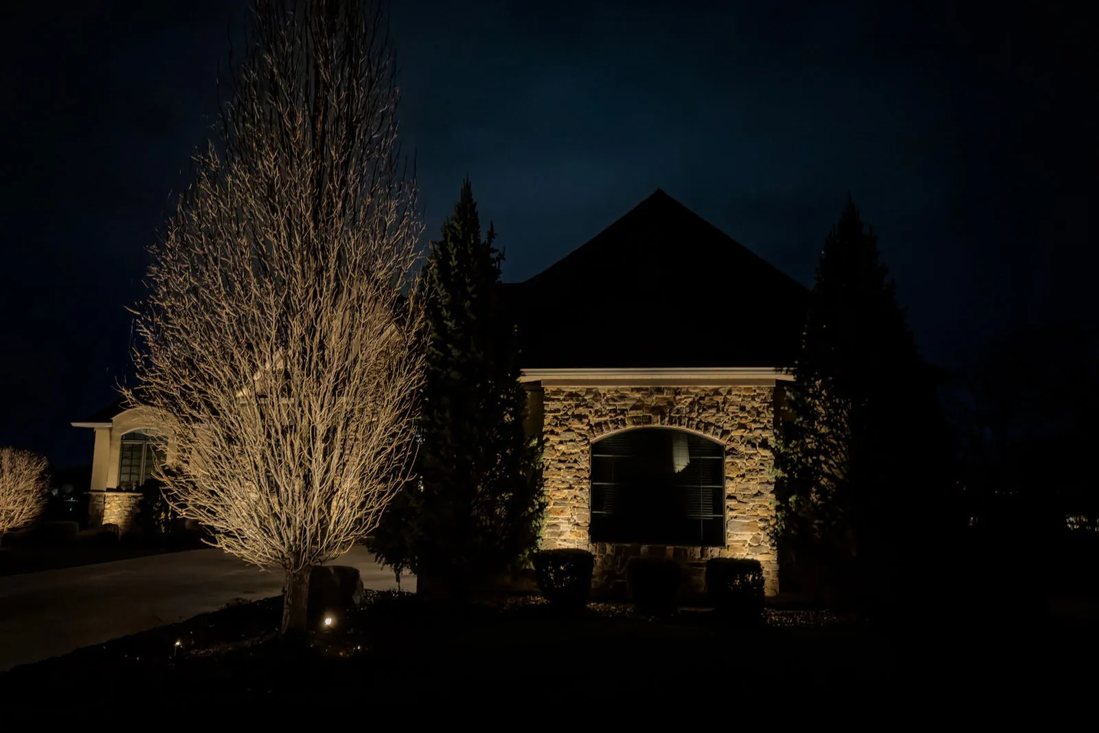 Winter care for outdoor landscape lighting in Ohio